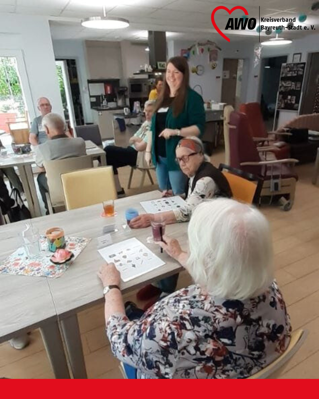 Tagespflegeeinrichtung im AWO Zentrum möchte Lebensqualität von hörbeeinträchtigten Seniorinnen und Senioren verbessern