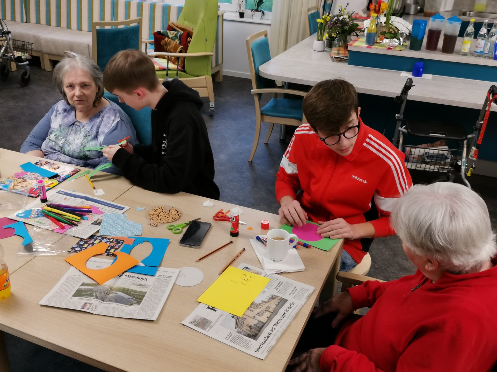 „Wir verändern die Welt“: Schülerinnen und Schüler der Johannes-Kepler-Realschule zu Gast in der AWO