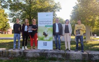 (Café-) Genuss für Alle – Ein Getränk trinken, das zweite spendieren: AWO, BRK und Caritas kooperieren mit Bayreuther Studentinnen und Studenten